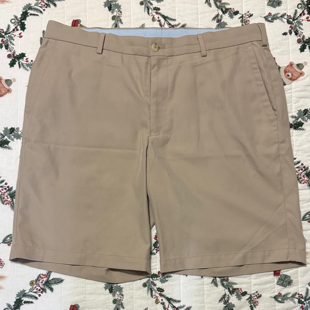 Khaki Peter Millar Shorts